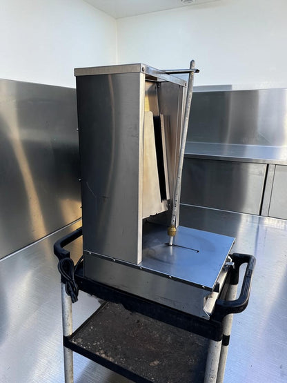 High-Quality Condition – Royal Range RVB-2 – Commercial Two-Burner Vertical Gyro Broiler – Propane Gas – 26,000 BTU – Motorized Rotisserie – NSF Certified – Fully Tested & Operational!