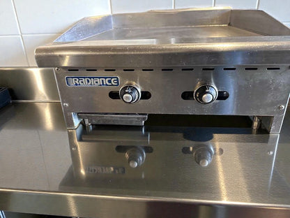 Exceptional Condition – Radiance Commercial Gas Griddle – Natural Gas – Heavy-Duty Flat Top – Fully Tested & Operational!