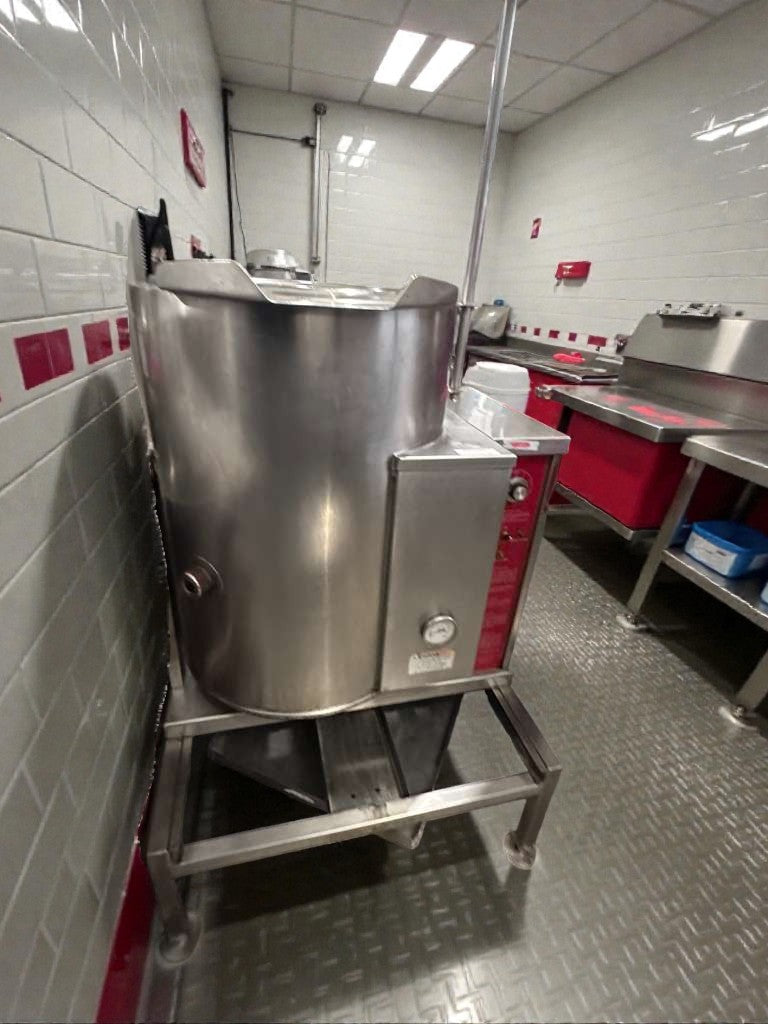 Like-New Condition – Cleveland Range 24GMK6200 – Commercial Gas Steam Kettle – Stainless Steel – NSF & CSA Certified – Fully Tested & Operational