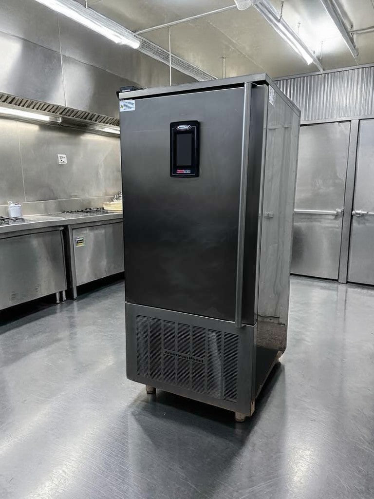 Exceptional Condition – American Panel AP12BCF150-2-P HURRiCHiLL™ Blast Chiller / Shock Freezer – 24 Pan Capacity – 208V / 3PH – Fully Tested & Operational!