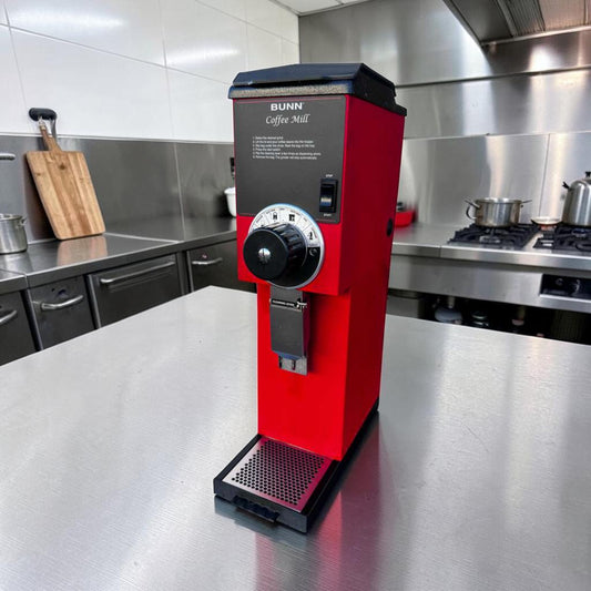Elite Condition – Bunn G3 HD 22100.0001 3 lb. Bulk Coffee Grinder – Red – Commercial Grade – Fully Tested & Operational!