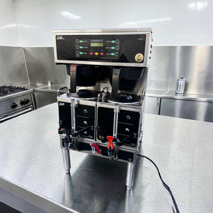 Exceptional Condition – Curtis GEMTS10A1000 G3 Gemini Twin Satellite Coffee Brewer – 1.5 Gallon – 220V – Fully Tested & Operational!