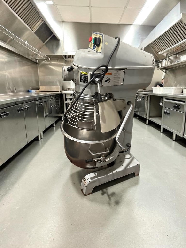 Top-Tier Condition – Globe SP20 – Commercial 20-Quart Planetary Mixer – 1/2 HP – Stainless Steel Bowl – NSF – 110V – Fully Tested & Operational!