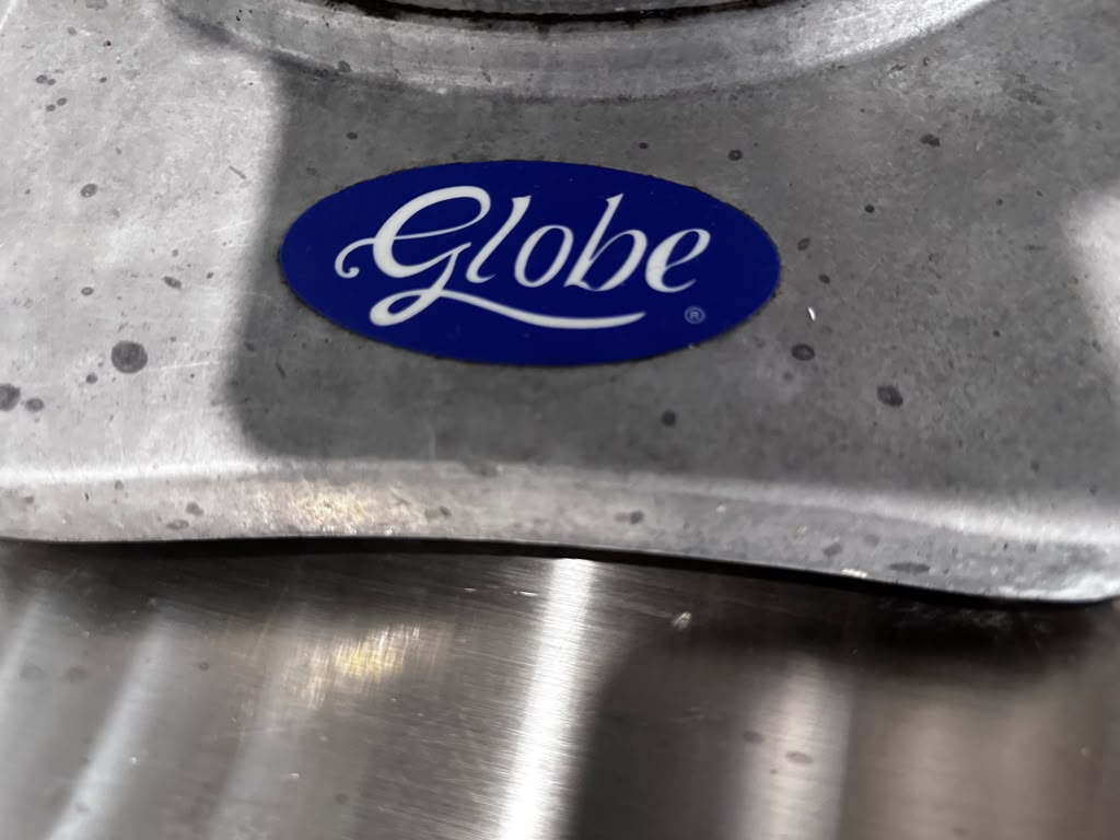 Remarkable Condition – Globe GFP500 – Commercial Food Processor / Vegetable Prep Machine – 1/2 HP – 115V – ETL / NSF Certified – Fully Tested & Operational!