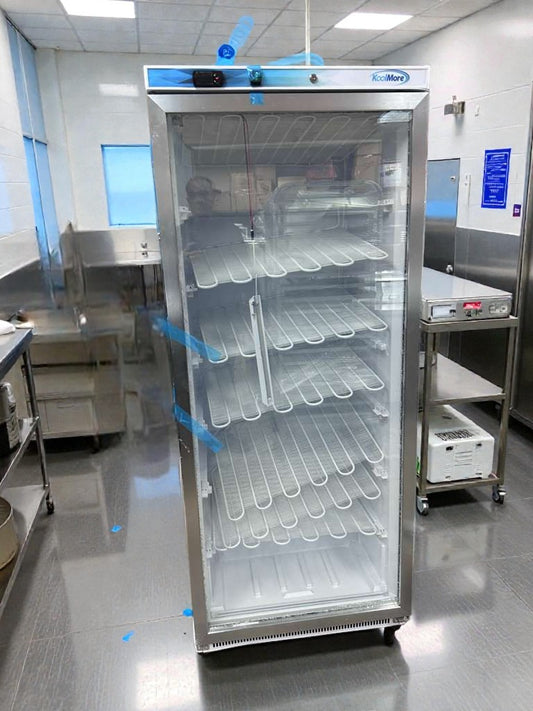 Immaculate Condition – KoolMore KM-FHD20MGD – Commercial Glass Door Reach-In Freezer – ~20 Cu. Ft. – UL & NSF Listed – Fully Tested & Operational!