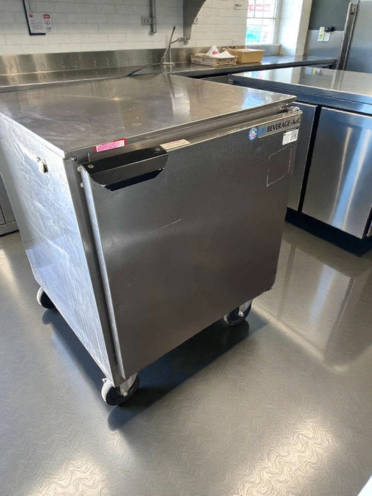 Excellent Condition – Beverage-Air UCR27A – Commercial Undercounter Refrigerator – 27″ – UL Listed – Fully Tested & Operational!