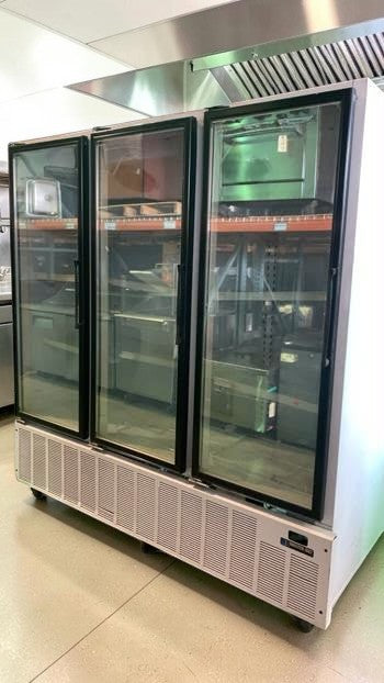 Superior Condition – Master-Bilt BLG-74HM – 70 Cu. Ft. Commercial 3-Door Glass Display Freezer Merchandiser – Bottom-Mount Refrigeration – 208-230V – Fully Tested & Operational!