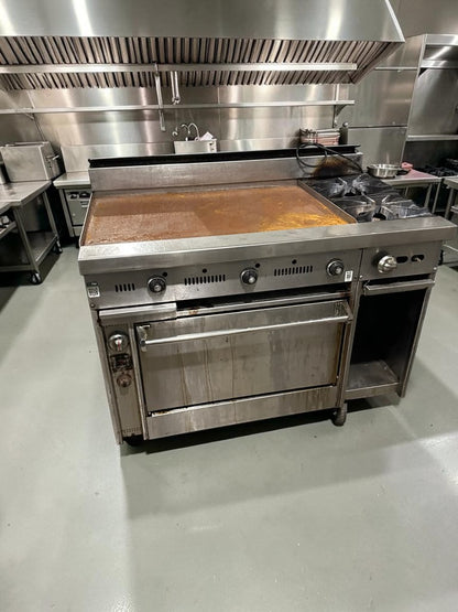 Outstanding Condition – Commercial 48" Gas Range – 36" Flat Top Griddle – 2 Open Burners – Standard Oven – Stainless Steel – Fully Tested & Operational!