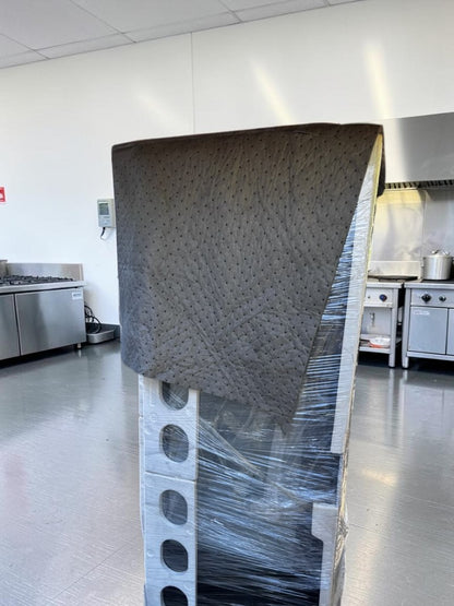 Brand New Condition – Marchia MVS500-B – Vertical Refrigerated Cake Display Case – Black Exterior – LED Lighting – 110V – ETL / NSF Certified – Fully Tested & Operational!