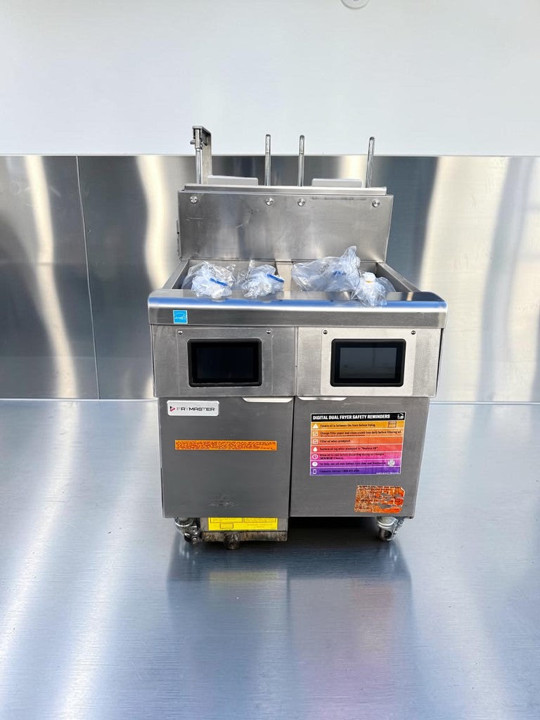 Prime Condition – Frymaster 2FQG30U FilterQuick – Dual Commercial Natural Gas Fryer Battery – Two 30-Lb. Frypots – SMART4U 3000 Controllers – Built-In Filtration – 140,000 BTU – Fully Tested & Operational!