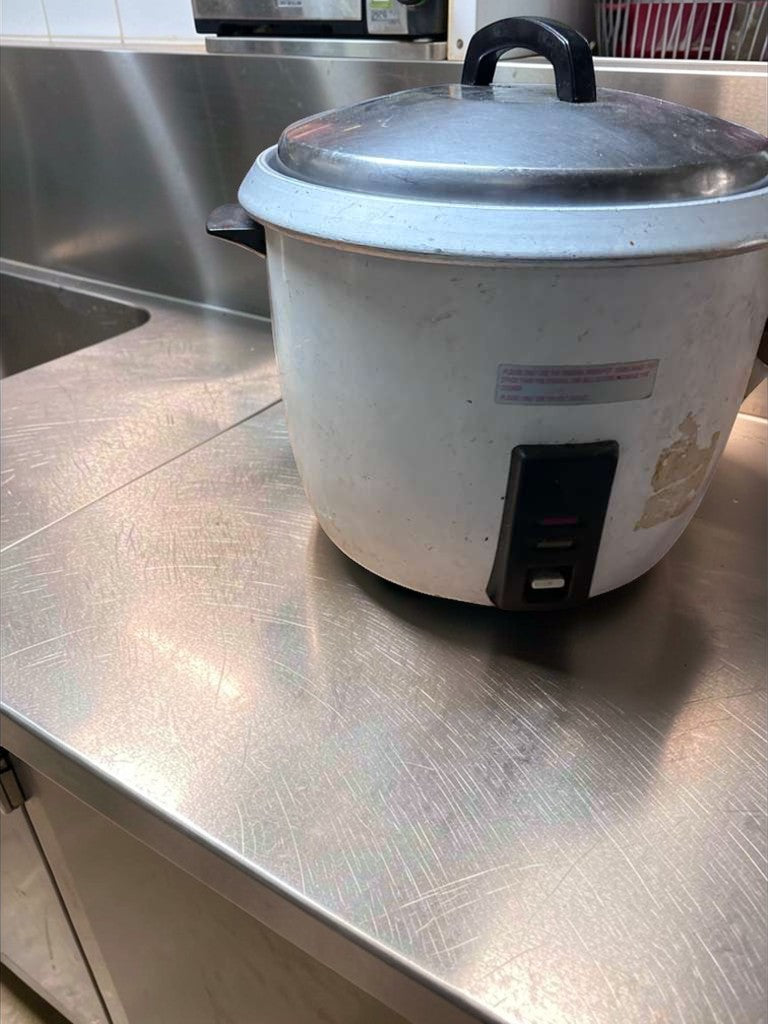 Outstanding Condition – Thunder Group SEJ-50000 – Commercial Rice Cooker – Large Capacity 120V – NSF & UL Listed – Fully Tested & Operational!