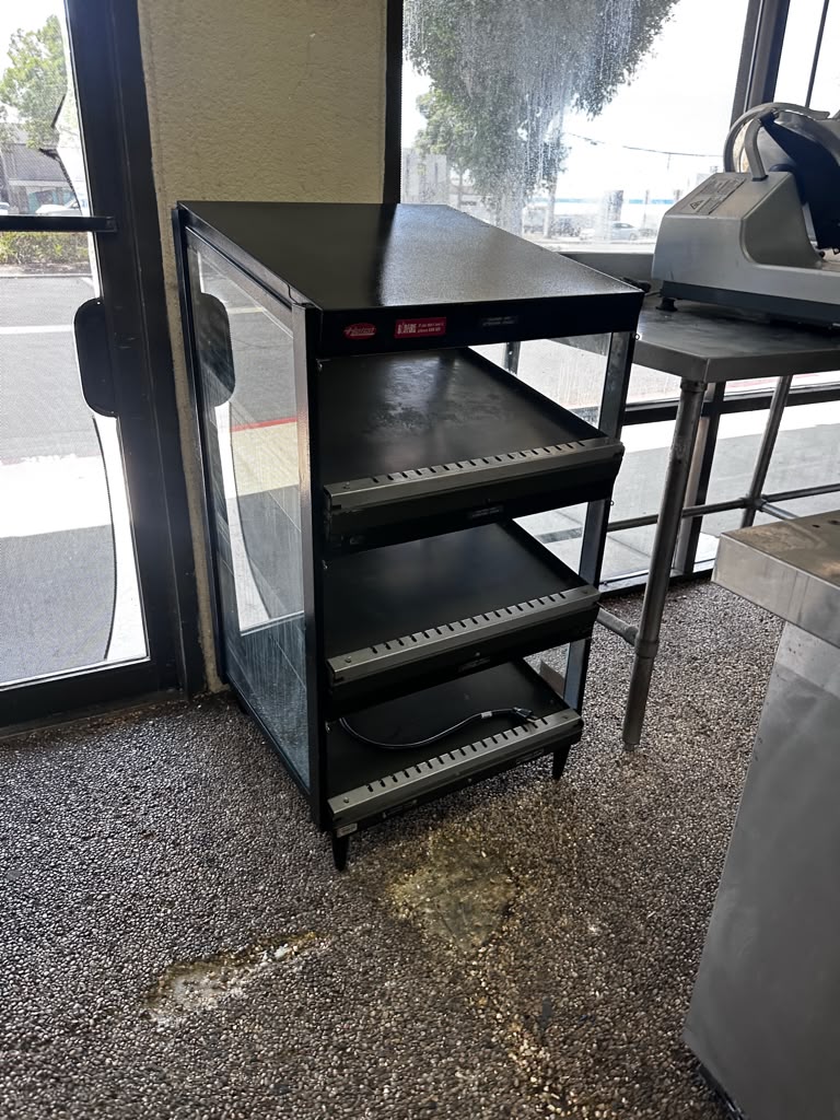 Outstanding Condition – Hatco GRSDS-24T Glo-Ray – 24" Three-Tier Commercial Heated Display Merchandiser – 120V – Fully Tested & Operational!