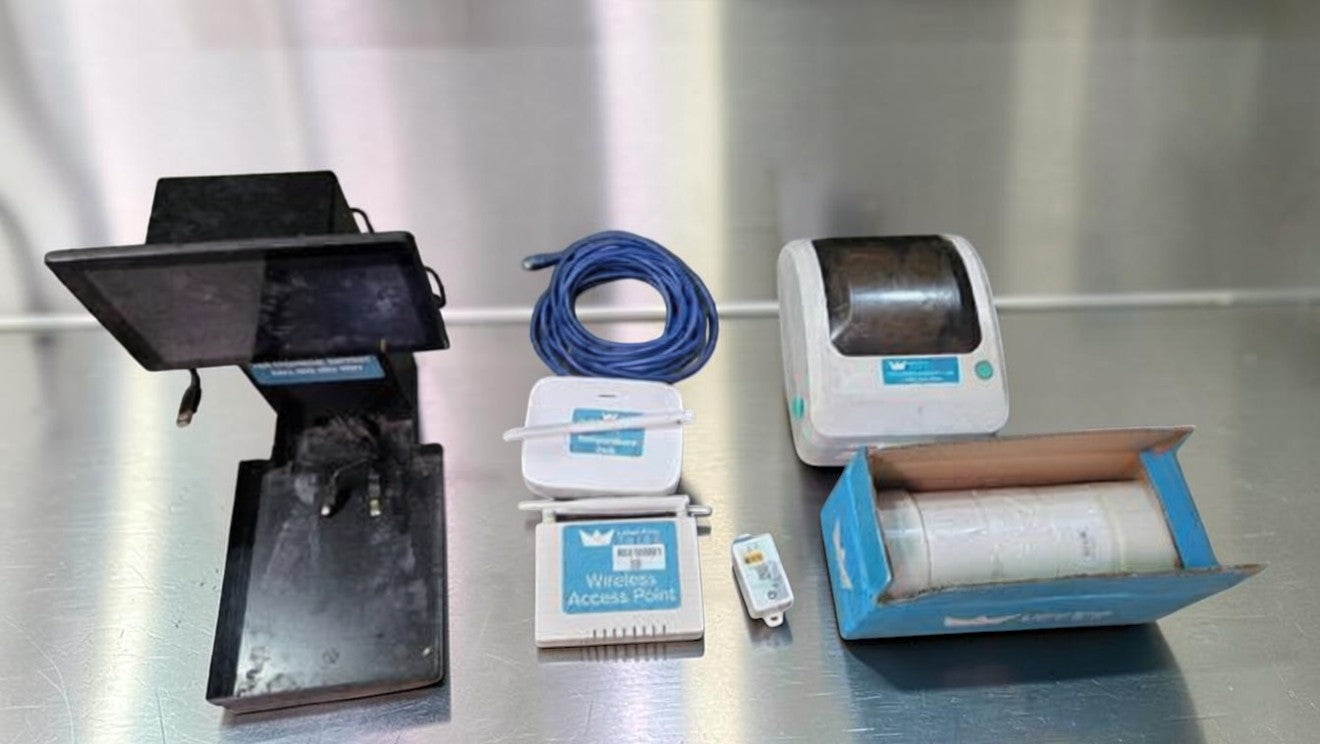 Remarkable Condition – Label King Turbo – Commercial Restaurant Food Labeling & Temperature Monitoring System – Printer, Touchscreen, Wireless Hub & Accessories – Fully Tested & Operational!