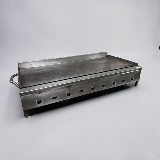 Exceptional Condition – Jade Range 60” Thermostatic Gas Griddle – Heavy-Duty Commercial Flat Top – Natural Gas – Fully Tested & Operational!