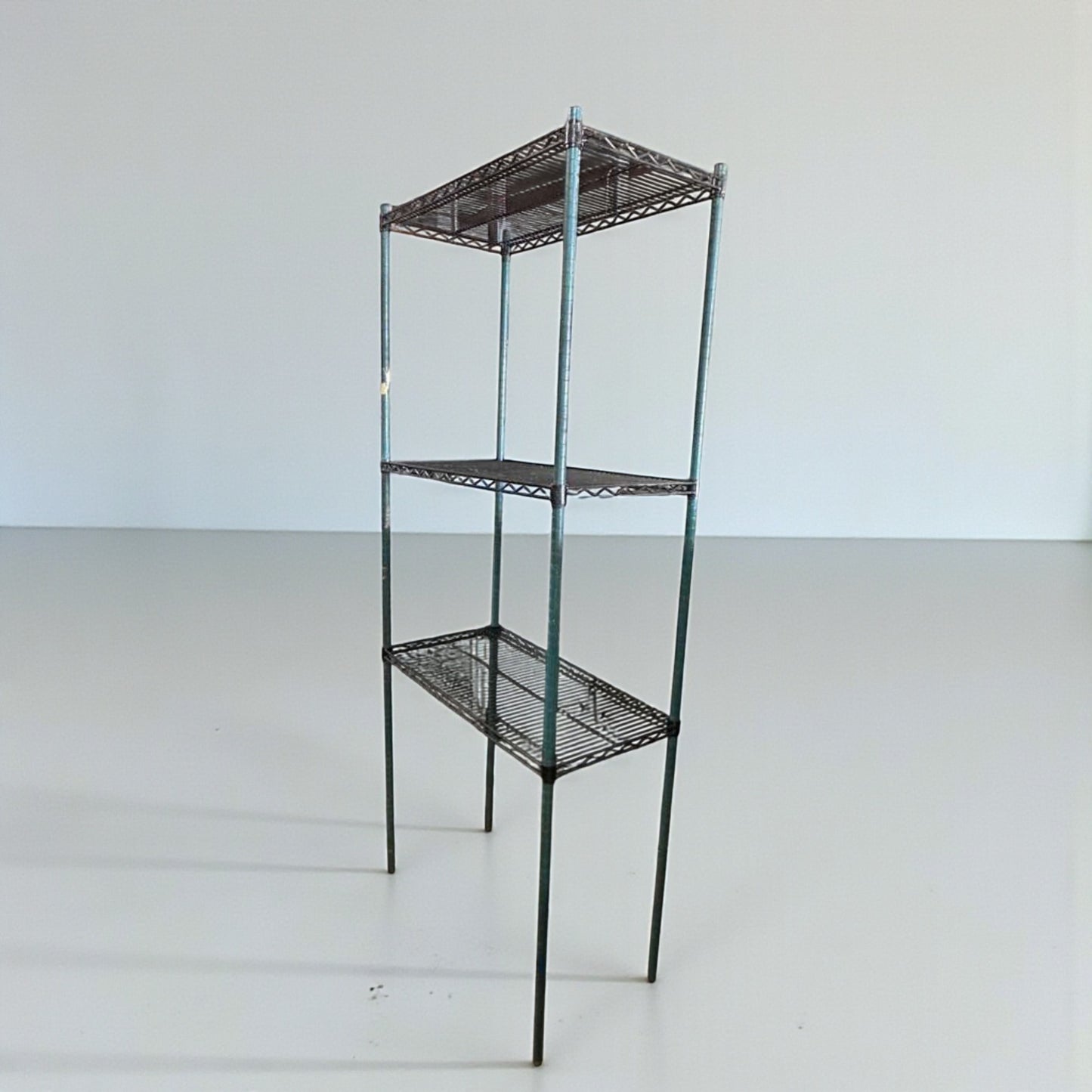 Excellent Condition – Commercial Wire Shelving Rack – 4-Tier – Heavy-Duty – NSF Style – Fully Inspected & Ready for Use!