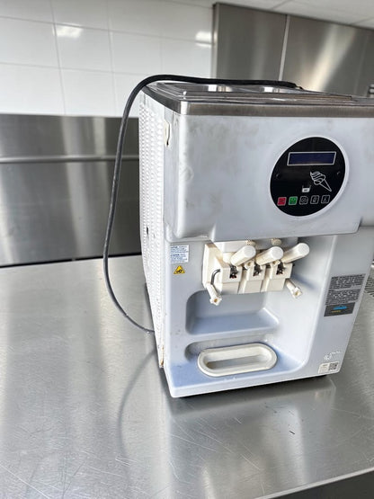 Top-Tier Condition – Carpigiani 193 SP/USA P – Commercial Countertop Soft Serve Ice Cream Machine – 2 Flavor + Twist – 208–230V – 3 Phase – UL / NSF Listed – Fully Tested & Operational!