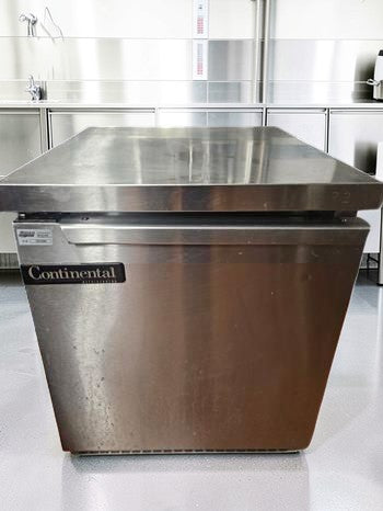 Exceptional Condition – Continental Undercounter Refrigerator – 1 Door – Commercial Stainless Steel – Fully Tested & Operational!