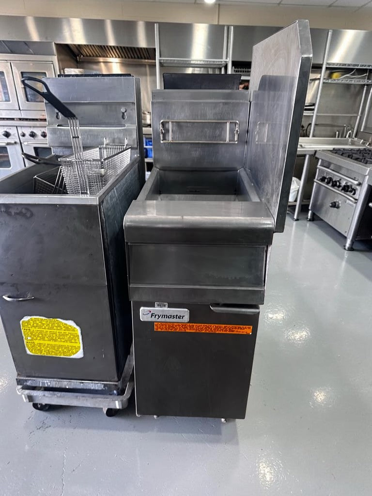 Prime Condition – Frymaster PMJ145SC – 16″ Natural-Gas Floor Fryer – 40–50 lb Oil Capacity – 104,300 BTU – Fully Tested & Operational!