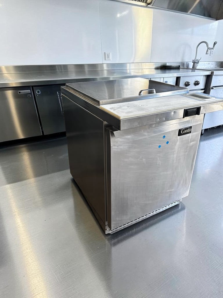 Superb Condition – Continental SW27N12M – 27" Mighty Top Refrigerated Sandwich & Salad Prep Table – 12 Pan Capacity – 115V – Fully Tested & Operational!