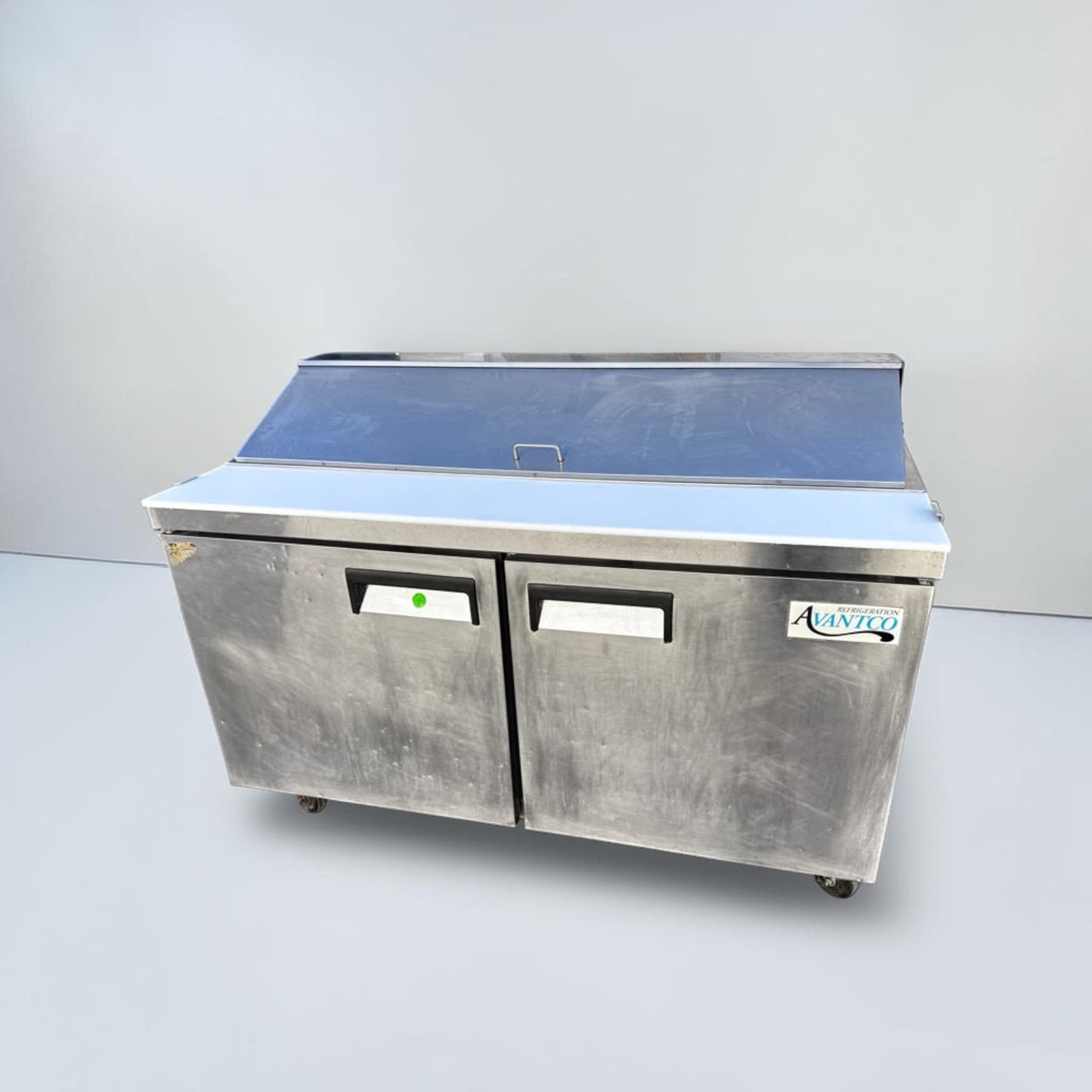 Superior Condition – Avantco SS-PT-60-HC – 60" Two-Door Refrigerated Sandwich / Salad Prep Table – 15 Cu. Ft. – 115V – Fully Tested & Operational!
