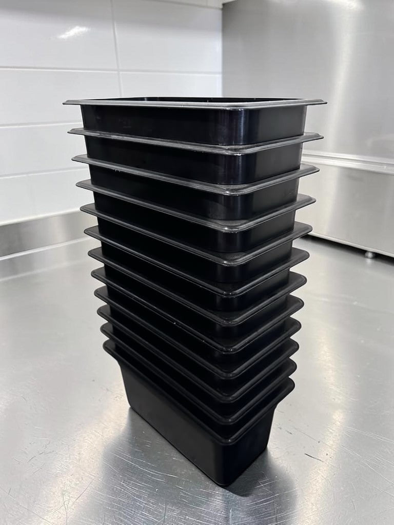 Superb Condition – Cambro 34CW110 – 1/3 Size Black Camwear Food Pans – 4" Deep – GN 1/3 – Quantity 10 – NSF Commercial Food Storage