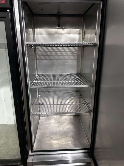 Prime Condition – True T-23-HC 27" Solid Door Reach-In Refrigerator – 115V – Fully Tested & Operational!
