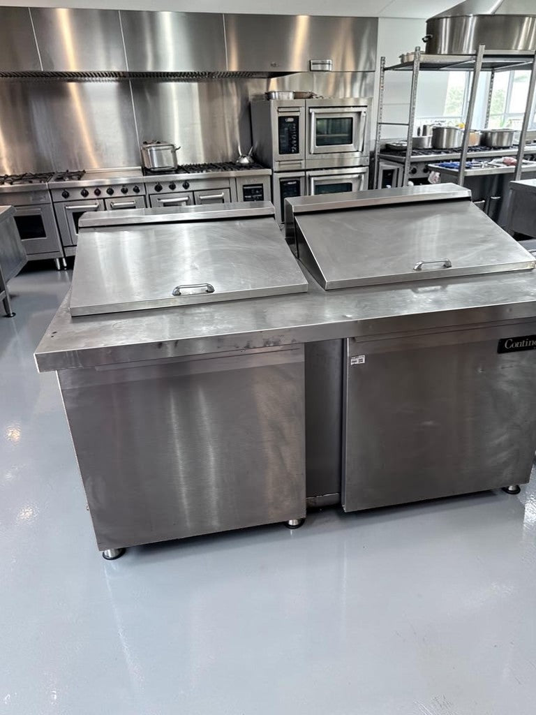 Superior Condition – Continental Refrigerator DL60-24M – 60″ Two-Door Mighty Top Refrigerated Sandwich Prep Table – 17 Cu. Ft. – Fully Tested & Operational!
