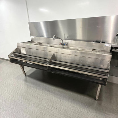 Exceptional Condition – Commercial Stainless Steel 4-Compartment Underbar Sink – 72" × 29" × 33" – Dual Drainboards, Faucet & Double Speed Rails – Fully Inspected & Ready for Installation!