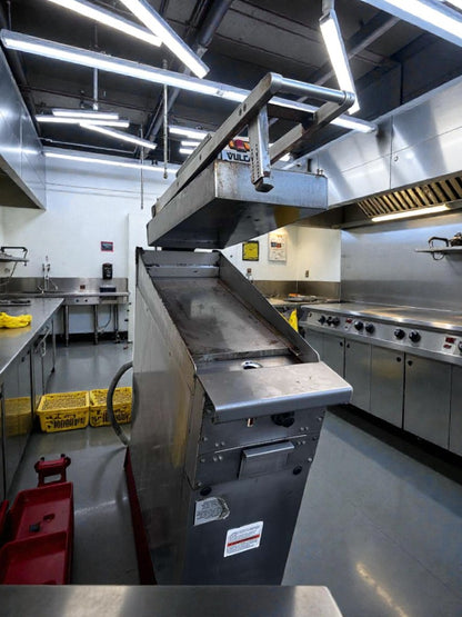 Outstanding Condition – Vulcan EV12-12G208NDLS-S4 – Commercial Electric Countertop / Floor Cooking Unit – Stainless Steel – 208V – 3.4 kW – Fully Tested & Operational!