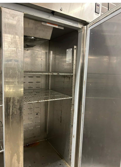 Outstanding Condition – Hoshizaki CF2S-FS Commercial Reach-In Freezer – 115V / Single Phase – Fully Tested & Working!