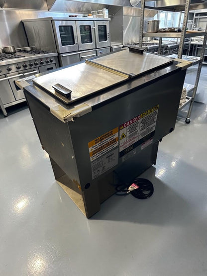Pristine Condition – Delfield N225P – 6-Gallon Drop-In Ice Cream Dipping Freezer – Dual Stainless Steel Folding Lids – Self-Contained Refrigeration – 115V – NSF & UL Listed – New!