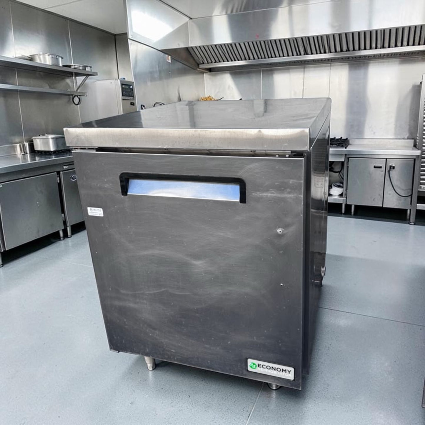 Well-Maintained Condition – Hoshizaki Economy Series EUR27A – 27″ One-Door Undercounter Refrigerator – 6.33 Cu. Ft. – Stainless Steel – 115V – Fully Tested & Operational!