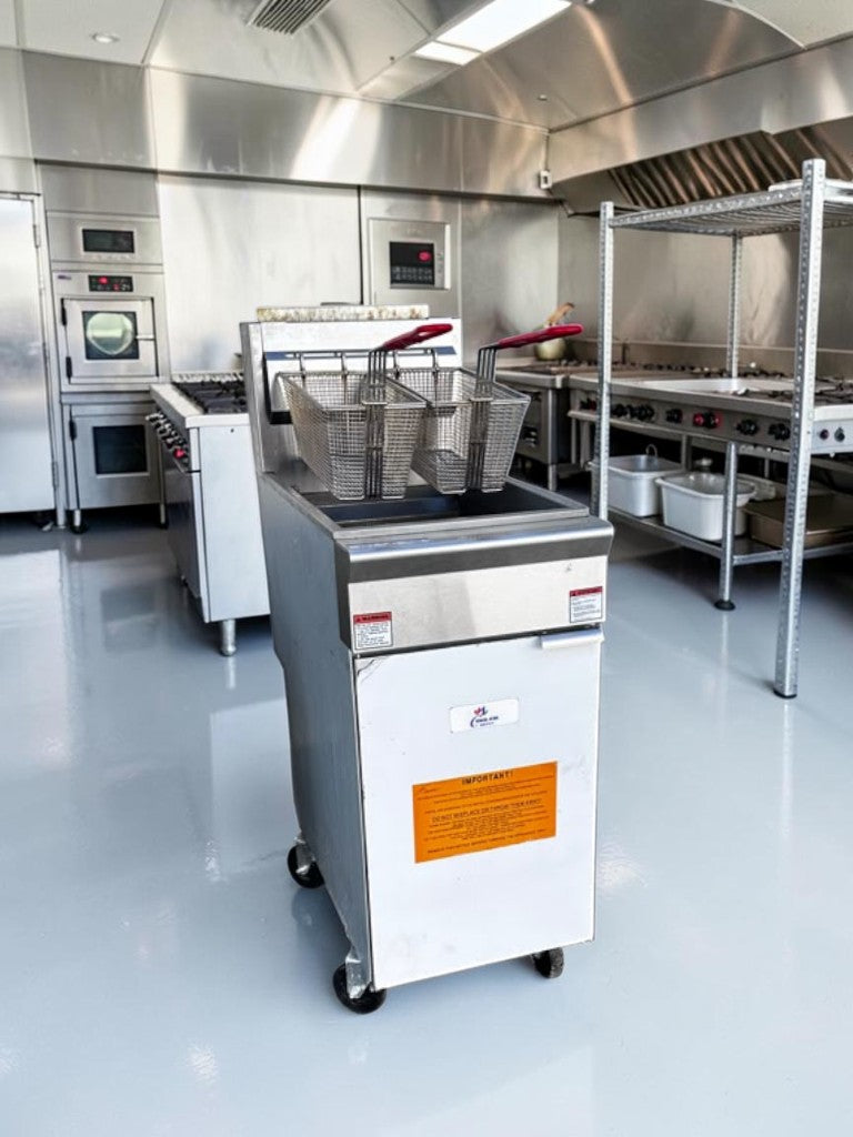 Dependable Condition – Cooler Depot HFRF-120B-NG – Commercial 50 lb. Natural Gas Floor Fryer – Four Burners – 120,000 BTU – Twin Baskets – ETL & NSF Certified – Fully Tested & Operational!