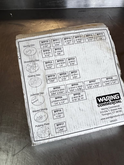 Pristine Condition – Waring BFP13 5/32” Slicing Plate Complete /F – 4mm Commercial Food Processor Disc – New – Ready for Use!