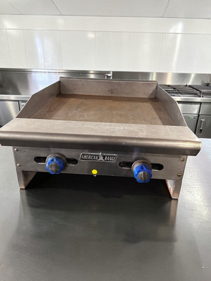 Outstanding Condition – American Range ARSMG-24 – 24" Countertop Gas Griddle – 1" Steel Plate – Natural Gas – ETL Listed – Fully Tested & Operational!