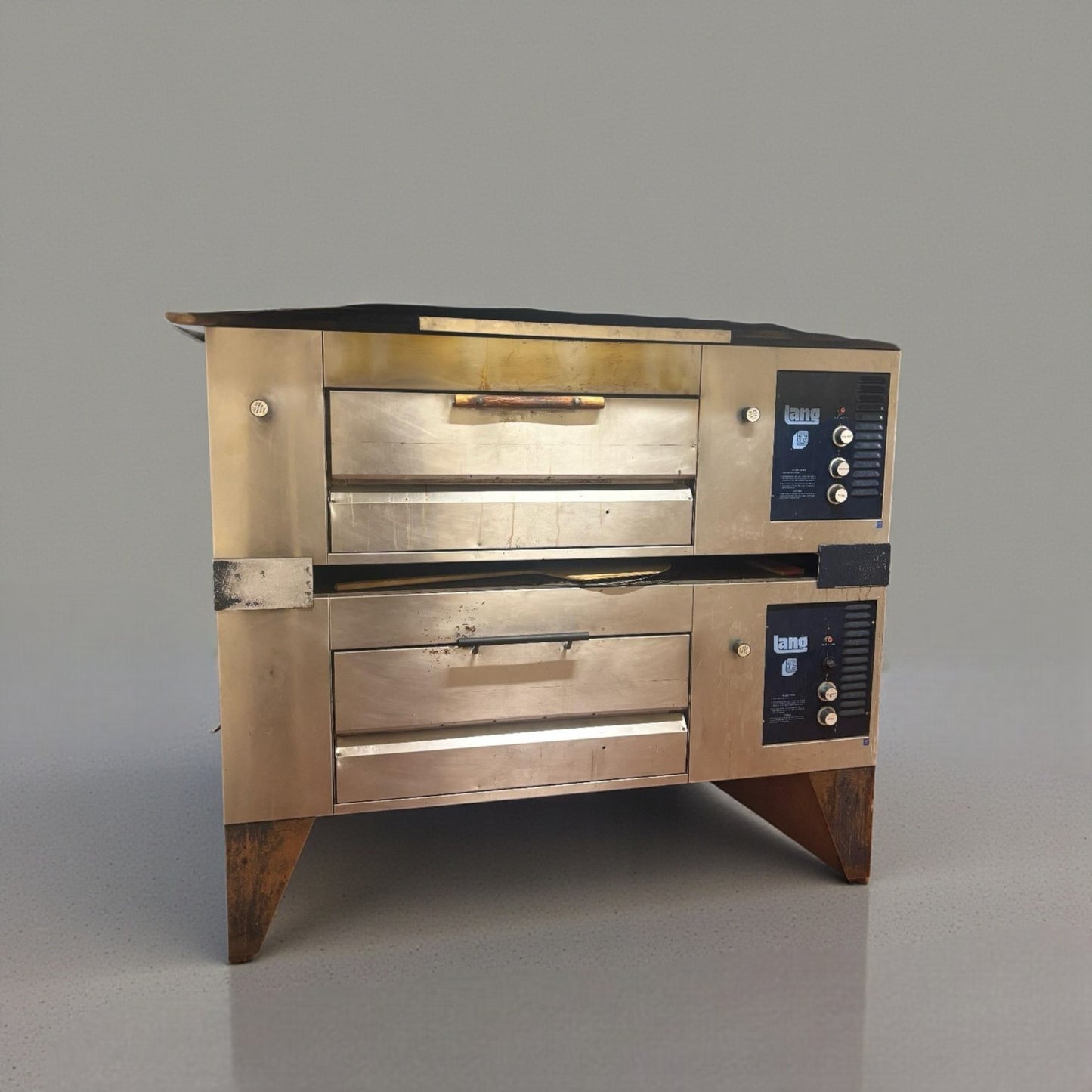 Excellent Condition – Lang GPO-2 Style Double Deck Gas Pizza Oven – Stone Hearth Commercial Pizza Deck Oven – Stainless Steel – Natural Gas – Fully Tested & Operational!