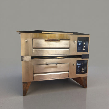 Excellent Condition – Lang GPO-2 Style Double Deck Gas Pizza Oven – Stone Hearth Commercial Pizza Deck Oven – Stainless Steel – Natural Gas – Fully Tested & Operational!