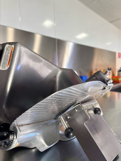 Immaculate Condition – Berkel 909/1 Commercial Manual Meat Slicer – Heavy-Duty – 115V – NSF – Fully Tested & Operational!