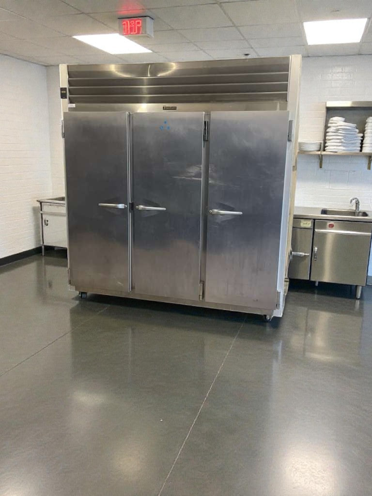 Outstanding Condition – Traulsen G31010JC – 3-Door Commercial Freezer – 115V / Single Phase – Fully Tested & Working!