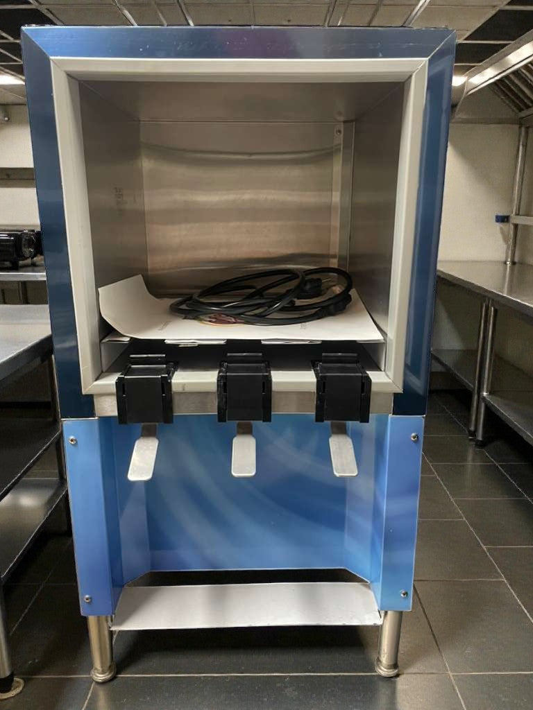 Excellent Condition – Silver King Refrigerated Cream Dispenser – 120V / Single Phase – Fully Tested & Working!