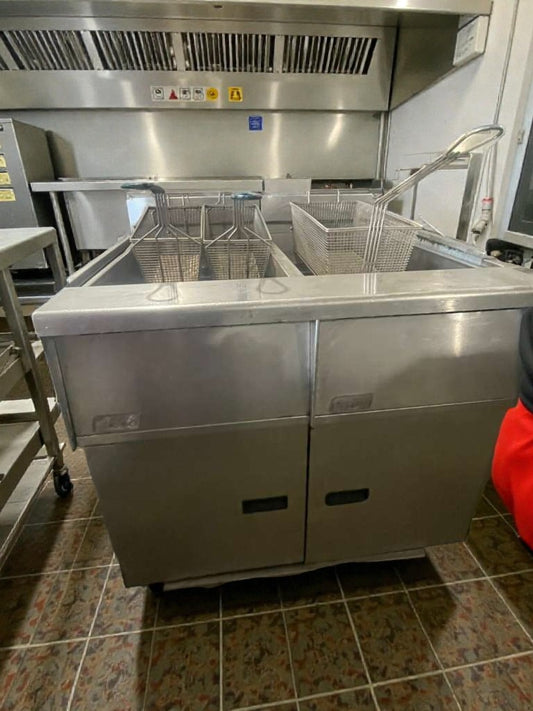 Immaculate Condition – Pitco SG14JS Commercial Gas Fryer – Natural Gas – Fully Tested & Working!