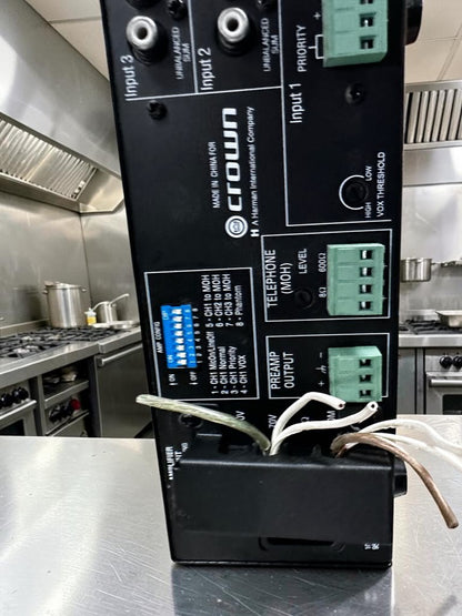 High-Grade Condition – Crown 135MA – 3-Input Commercial Mixer-Amplifier – 35W – 8Ω/70V/100V Outputs – Universal 100–240V