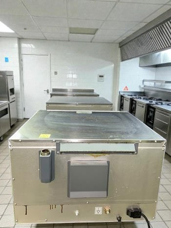 Top-Tier Condition – Cadco Lisa OV-013 Commercial Countertop Convection Oven – 208–240V / Single Phase – Fully Tested & Working!