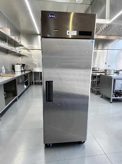 Pristine Condition – Atosa MBF8004GR – 28 3/4" One-Section Solid-Door Reach-In Refrigerator – 21.4 Cu. Ft. – ENERGY STAR® – 115V – Fully Tested & Operational!