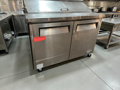Excellent Condition – Turbo Air MST-48 M3 Series – 48" Commercial Sandwich / Salad Prep Table – 12 Cu. Ft. – 2 Doors – 115V – R134a – AS IS!