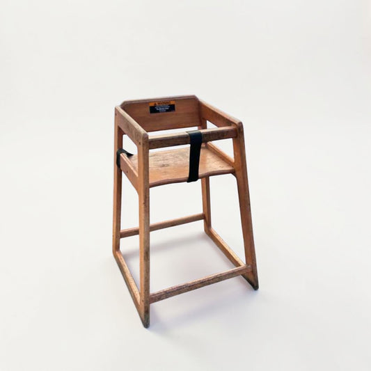 Prime Condition – Commercial Wooden Restaurant High Chair – Heavy-Duty Child Seating – Fully Inspected & Ready for Service!