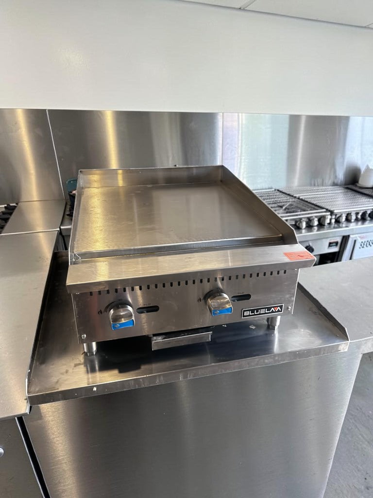 Pristine Condition – Blue Lava BLGM24-24D – 24" Heavy-Duty Commercial Gas Griddle – 1" Plate – 60,000 BTU – Natural Gas – CSA Sanitation Certified – New!
