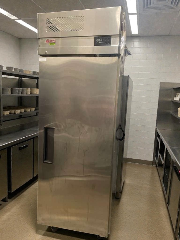 Premium Condition – Turbo Air EF24-1-N-V Commercial Reach-In Freezer – 115V / Single Phase – Fully Tested & Working!