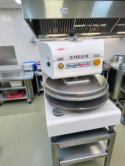 Excellent Condition – DoughXpress D-TXE-2-18W LV – Commercial Dough Press – 18" – 208-240V / 1Ph – Made in USA – Fully Tested & Operational!