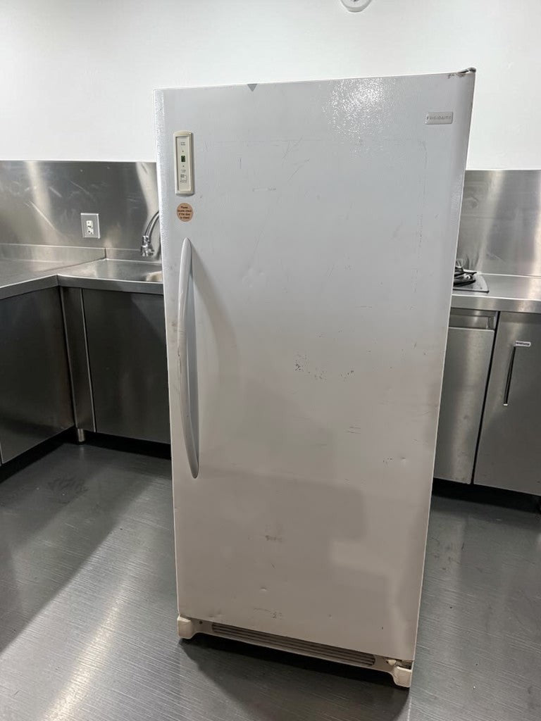 Dependable Condition – Frigidaire FFU21F5HWY – 33" Wide 20 Cu. Ft. Garage Ready Single-Door Upright Freezer – 115V – CSA Certified – Fully Tested & Operational!
